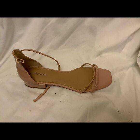 14th & UNION Jemma Faux Patent Leather Sandals Sz 9 - Picture 2 of 10